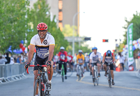 Photo of Veteran Jeff Woodson competing in the bicycling event at the 2018 National Veterans Golden Age Games