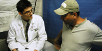 doctor talking with veteran
